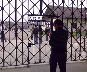 Il cancello d'ingresso del lager di Dachau